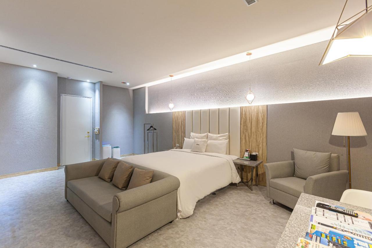 Six Star Motel-Zhongli Buitenkant foto